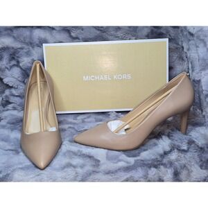 NWB Michael Kors Dorothy Flex Pump Leather Nude Classic Stiletto Heel Size 9